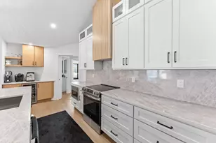 625 Dorando Ct, Marco Island, FL 34145 - Photo 14