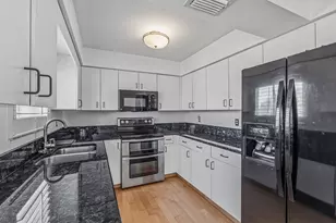 919 Huron Ct, Marco Island, FL 34145 - Photo 6