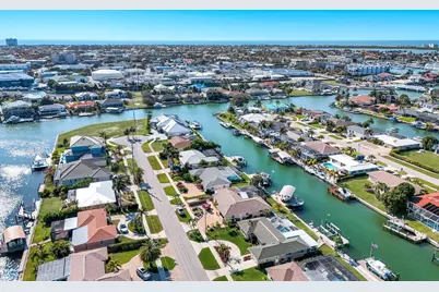 1160 Martinique Court, Marco Island, FL 34145 - Photo 8