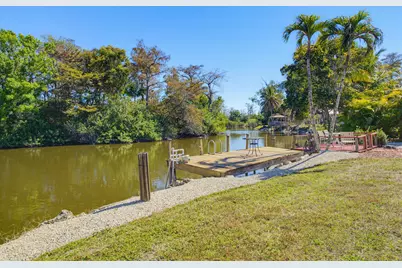 47 Constitution Drive, Naples, FL 34112 - Photo 16