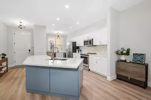 4843 Hampshire Ct, Naples, FL 34112 - Photo 8