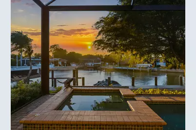 366 Grapewood Court, Marco Island, FL 34145 - Photo 4