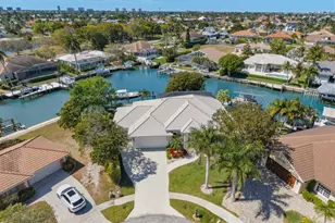 366 Grapewood Ct, Marco Island, FL 34145 - Photo 44