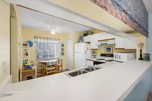 7025 Dennis, Naples, FL 34104 - Photo 6