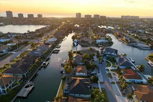 1045 Cottonwood Ct, Marco Island, FL 34145 - Photo 38