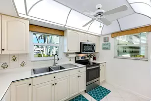 860 Panama Ct, Marco Island, FL 34145 - Photo 10