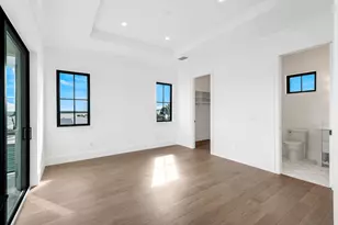 960 Iris Ct, Marco Island, FL 34145 - Photo 32