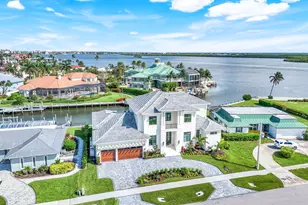 960 Iris Ct, Marco Island, FL 34145 - Photo 4