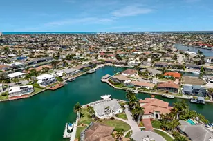 1063 Whiteheart Ct, Marco Island, FL 34145 - Photo 6