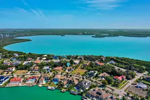 620 Inlet Dr, Marco Island, FL 34145 - Photo 32