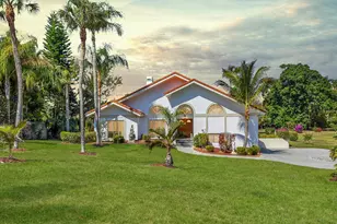 620 Inlet Dr, Marco Island, FL 34145 - Photo 2