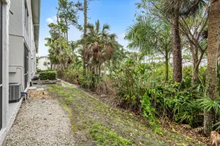 3032 Sandpiper Bay Cir, Naples, FL 34112 - Photo 18