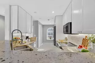 2810 Citrus Lake Dr, Naples, FL 34109 - Photo 8