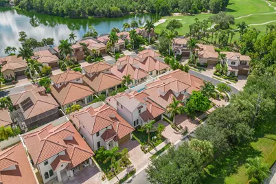 7968 Cordoba Place, Naples, FL 34113 - Photo 32