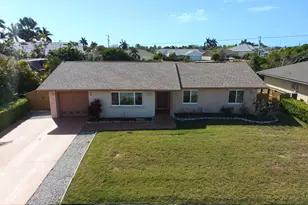 188 Gulfstream St, Marco Island, FL 34145 - Photo 4