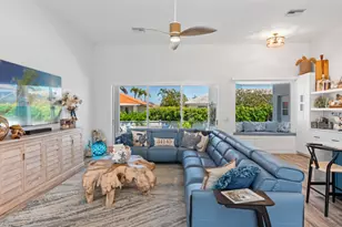 679 Seagrape Dr, Marco Island, FL 34145 - Photo 6