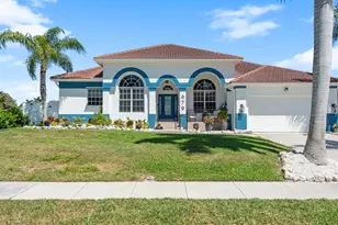 679 Seagrape Dr, Marco Island, FL 34145 - Photo 40