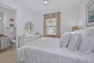 3001 Aviamar Cir, Naples, FL 34114 - Photo 16