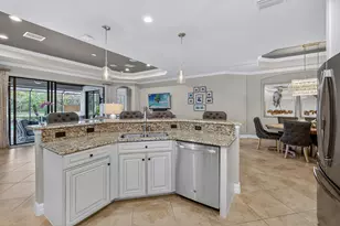 2898 Aviamar Cir, Naples, FL 34114 - Photo 6