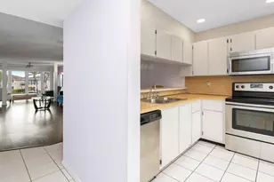 160 Palm Dr, Naples, FL 34112 - Photo 2