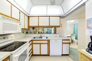 837 W Elkcam Cir, Marco Island, FL 34145 - Photo 12