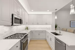 9213 Museo Cir, Naples, FL 34114 - Photo 6