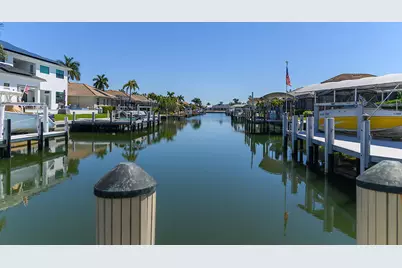 255 Columbus Way, Marco Island, FL 34145 - Photo 4