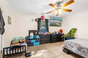 2040 46th Terrace SW, Naples, FL 34116 - Photo 12