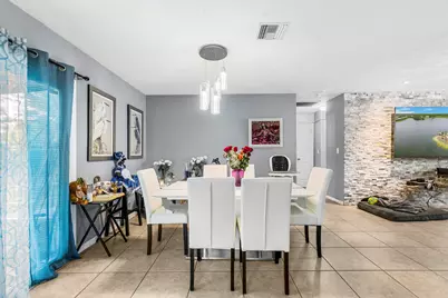 2040 46th Terrace SW, Naples, FL 34116 - Photo 6