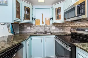 186 Panther Pass Cir, Naples, FL 34114 - Photo 6