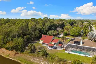 91 Constitution Dr, Naples, FL 34112 - Photo 2