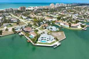 999 Spruce Ct, Marco Island, FL 34145 - Photo 44