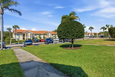 7736 Jewel Lane #W103, Naples, FL 34109 - Photo 4