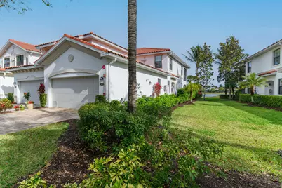 3169 Aviamar Circle #102, Naples, FL 34114 - Photo 2