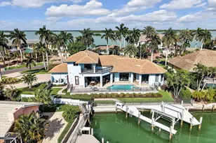 474 Pepperwood Ct, Marco Island, FL 34145 - Photo 2