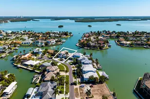 591 Goldcoast Ct, Marco Island, FL 34145 - Photo 2