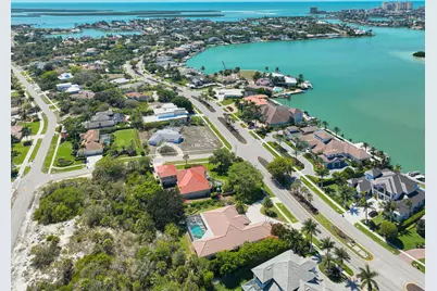 681 S Barfield, Marco Island, FL 34145 - Photo 30