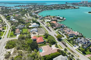 681 S Barfield, Marco Island, FL 34145 - Photo 30