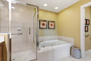 2748 Tiburon Blvd E, Naples, FL 34109 - Photo 30