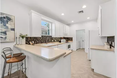 14088 Mirror Court, Naples, FL 34114 - Photo 8