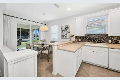 14088 Mirror Court, Naples, FL 34114 - Photo 10