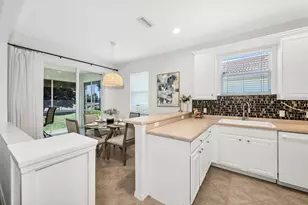 14088 Mirror Ct, Naples, FL 34114 - Photo 10