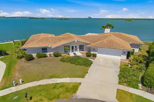 1792 Piedmont Ct, Marco Island, FL 34145 - Photo 4