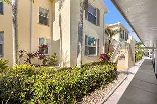 1366 Mainsail Dr, Naples, FL 34114 - Photo 28