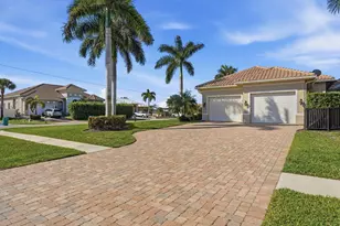 1194 Whiteheart Ct, Marco Island, FL 34145 - Photo 4