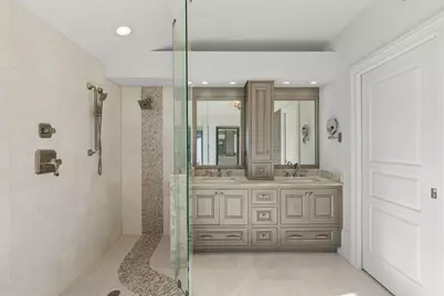 406 La Peninsula Boulevard #406, Naples, FL 34113 - Photo 8
