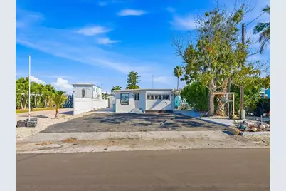 657 E Palm Avenue, Goodland, FL 34140 - Photo 10