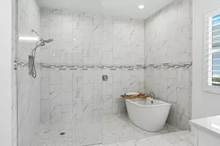 14386 Laguna Spgs Ln, Naples, FL 34114 - Photo 18