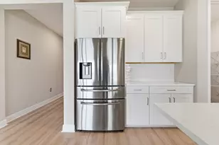 2055 Grove Dr, Naples, FL 34120 - Photo 28