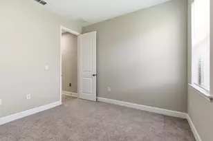 2055 Grove Dr, Naples, FL 34120 - Photo 20